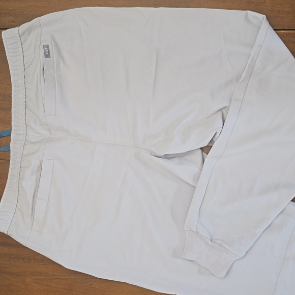 FIGS Joggers Mens 2XL Taupe Gray Blue Pants New NWT - Picture 6 of 9